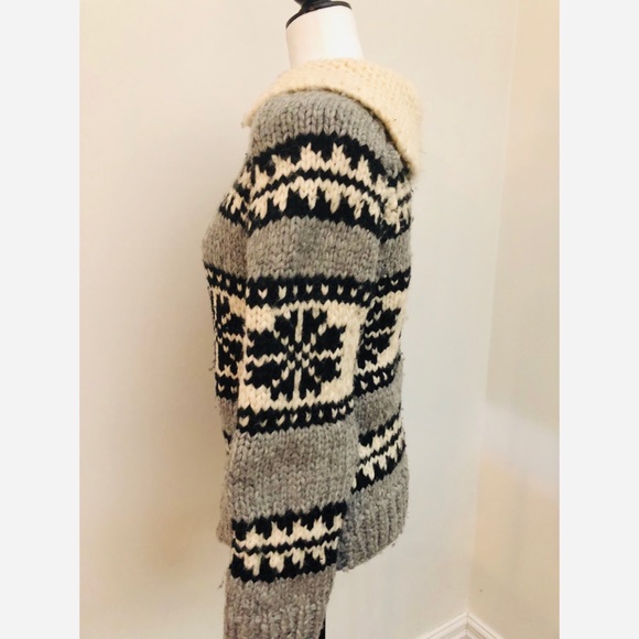 COPY - Vintage authentic Tuak Cowichan Sweater - Picture 10 of 10